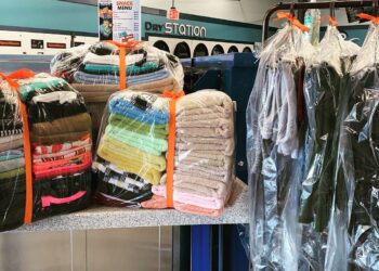 Why Choose Professional Tablecloth Laundry in 32806?