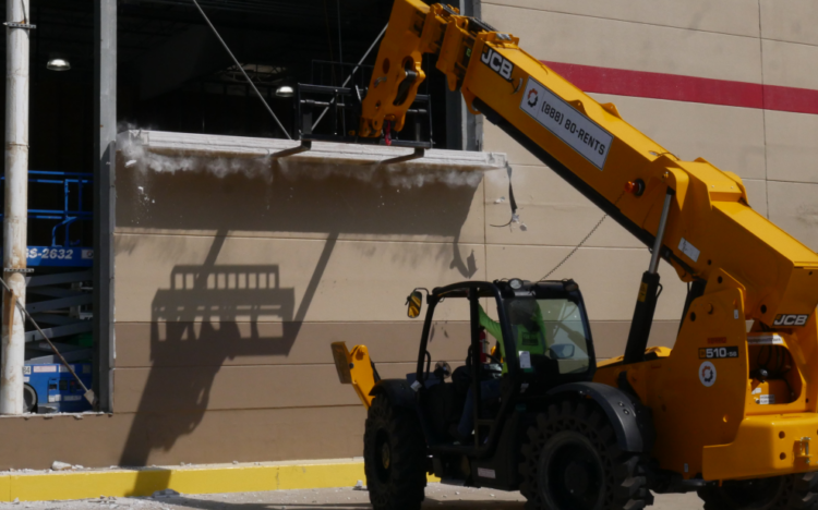 How Professional Demolition Services Simplify Large-Scale Projects
